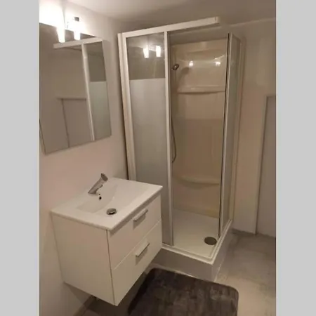 בית נופש La Floiracaise *